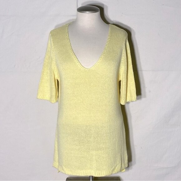 Women’s Butter Yellow Lightweight Acrylic Knit Short Sleeve V Neck Sweater M - Picture 8 of 12